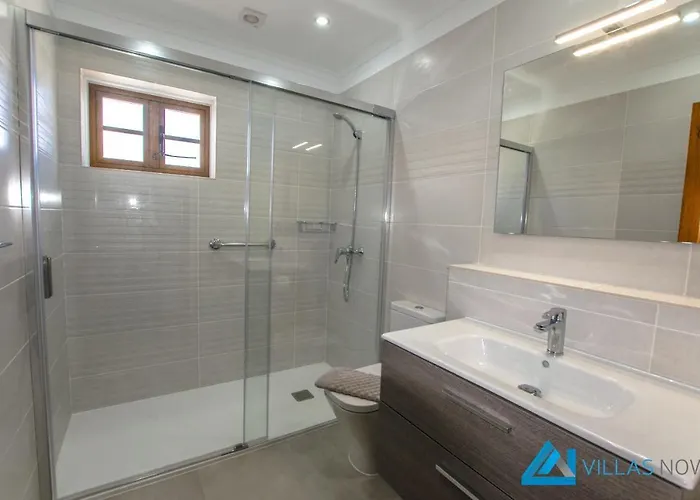 Brisas 112 - Lh1033 By Now Ltd *